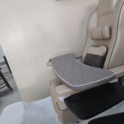 Happy Nails Salon & Spa - Amazing new massage chairs!! Thank you Helen!!