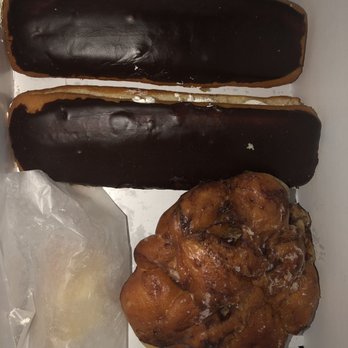 Country Style - Eclairs and a humongous apple fritter - Coffee & Tea Near Me - Toronto, Ontario Country Style - Eclairs and a humongous apple fritter - Coffee & Tea Near Me - Toronto, Ontario