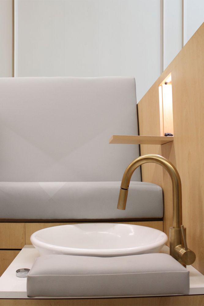 DESIGN X SALON DESIGN Updated August 2024 Request Consultation 15