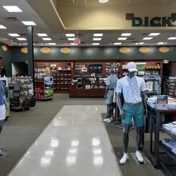 DICK'S Sporting Goods - Golf accessories