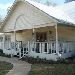 Lake Helen Library