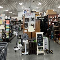 L-n-R Footwear & Gifts