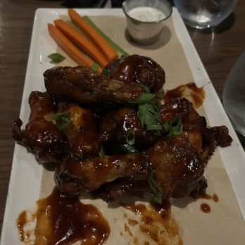 Bennett's Westside Grill - Spicy BBQ Wings, it said 1.5lbs we counted about 15 l, idk could be more - American Near Me - Rocklin, California