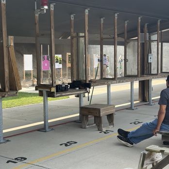Willow Slough Gun Range - Range officer fixing target stands, maybe you could have fixed them before opening or yesterday after closing - Gun/Rifle Ranges Near Me - Morocco, Indiana Willow Slough Gun Range - Range officer fixing target stands, maybe you could have fixed them before opening or yesterday after closing - Gun/Rifle Ranges Near Me - Morocco, Indiana