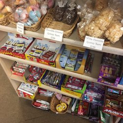Dyane's Sweet Tooth - A good place to find your favorite penny candy.