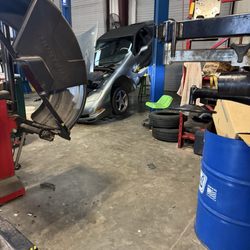 Delta World Tire - Corvette fell on its face because no pucks were put into the bottom