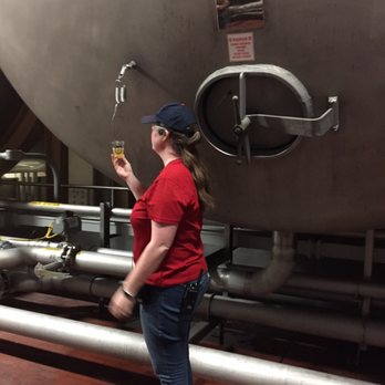 Budweiser Brewery Experience - Beer Tours Near Me - Saint Louis, Missouri