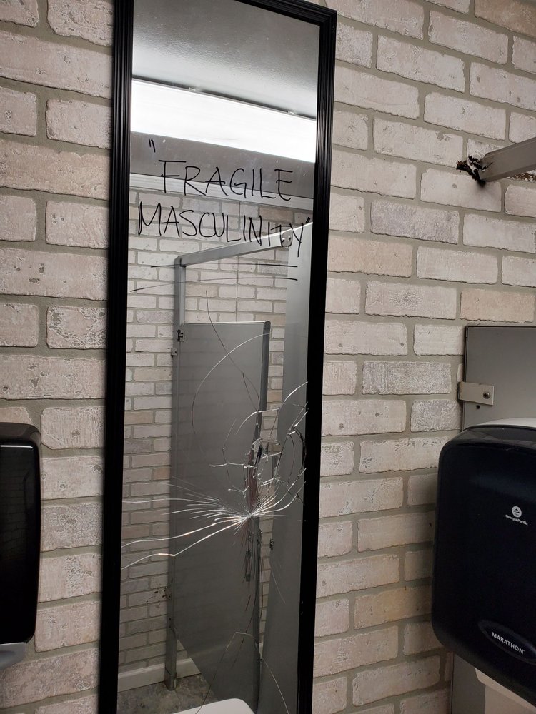 THE HIGH NOTE KARAOKE LOUNGE Updated September 2024 33 Photos & 41