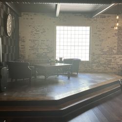 Reynolds Brewery - Cozy Atmosphere!