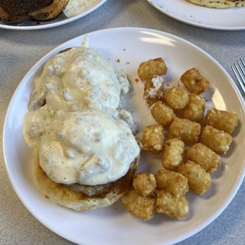 Suzie's Diner - COUNTRY BENEDICT - Diners Near Me - Hudson, New Hampshire