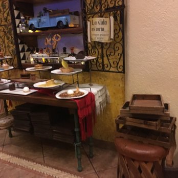 Villa María - Desserts display - Mexican Near Me - México, D.F., DIF Villa María - Desserts display - Mexican Near Me - México, D.F., DIF