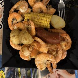 Simply Seafood & Oyster Bar - Shrimp boil