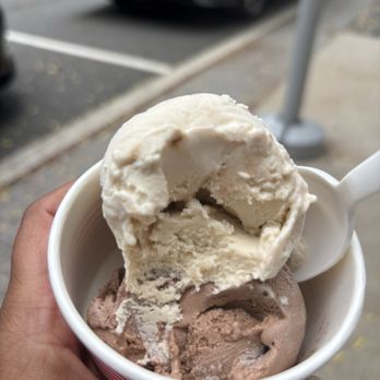 Mimi's Handmade Ice Cream - Tiramisu and choco heaven - Ice Cream & Frozen Yogurt Near Me - Fairfax, Virginia Mimi's Handmade Ice Cream - Tiramisu and choco heaven - Ice Cream & Frozen Yogurt Near Me - Fairfax, Virginia