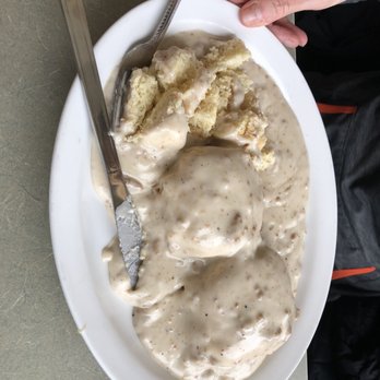 Hill Top Diner - Biscuits & gravy - Diners Near Me - Canandaigua, New York
