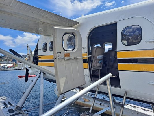 Kenmore Air - Lake Union by null