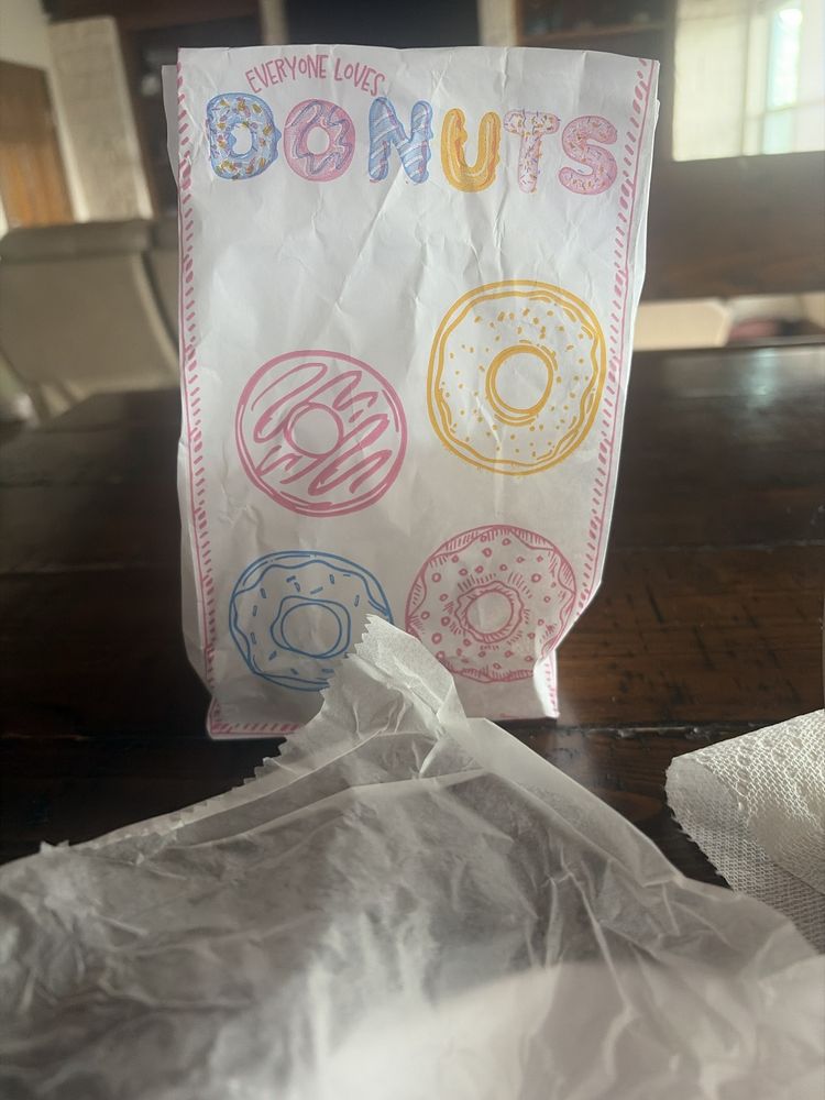 Sweeties Donuts Logo