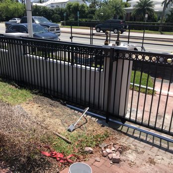 Tokatli Investments - Rolling door - Fences & Gates Near Me Tokatli Investments - Rolling door - Fences & Gates Near Me