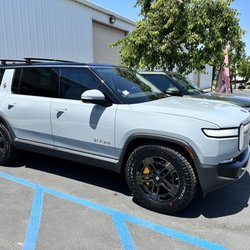 Ultraviolet Window Tinting - Windows tinted and they look great.
