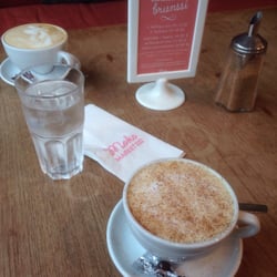 Moko Market & Cafe