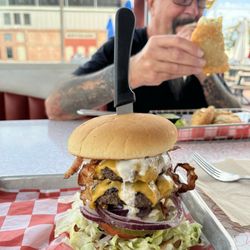 Boulevard Burger & Brew - Build Your Own Burger