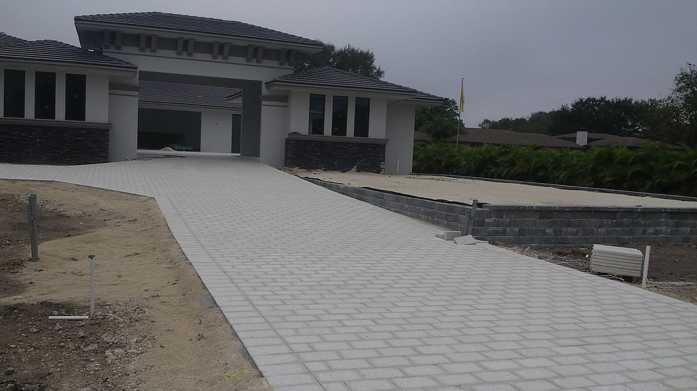 Slide of Michaelangelo Construction Group