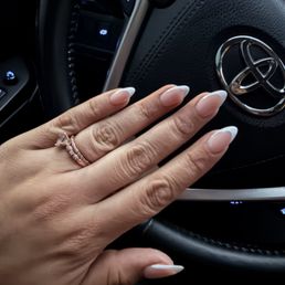Almond shape French tip Almond shape French tip