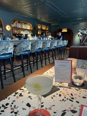 Clifton Club Bar & Lounge by null