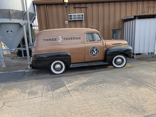Three Taverns Craft Brewery by null