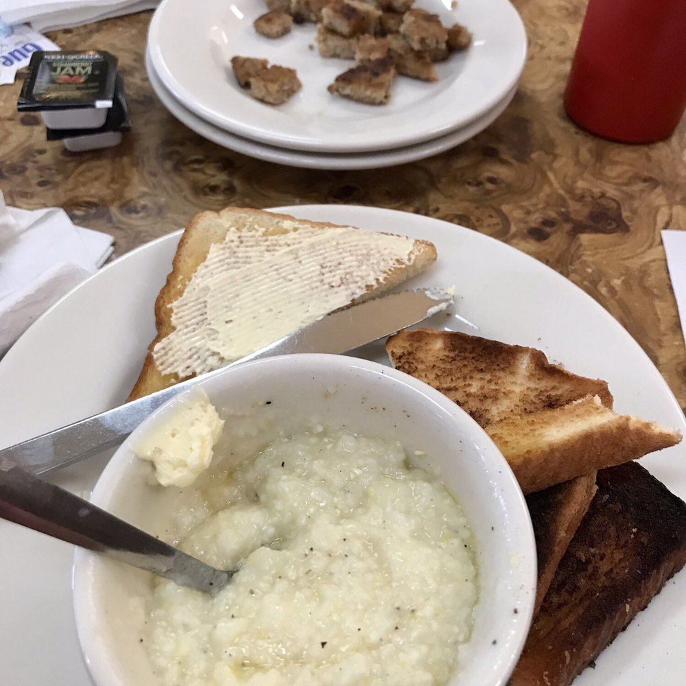 I 20 Truck Stop - REAL grits (no instant here), toast and sausage, which I put in my grits, (yes I'm a bit different)! LOL! Waitress remade my toast. - Gas Stations Near Me - Lincoln, Alabama
