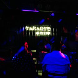 Karaoke Room - Sala común de karaoke