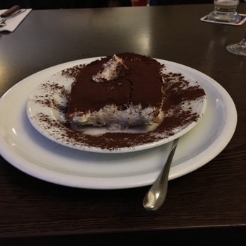 Goldoni - Holzofenpizza - Satz mit x, das war nix: innen halb gefroren, kein Amaretto, wenig Geschmack - Italian Near Me - Munich, BY Goldoni - Holzofenpizza - Satz mit x, das war nix: innen halb gefroren, kein Amaretto, wenig Geschmack - Italian Near Me - Munich, BY