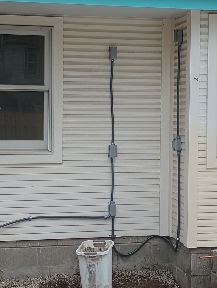 Slide of Dayton Strong Construction