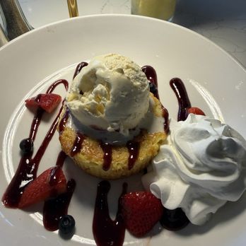 Dapper Dine & Lounge - Butter Cake - Cocktail Bars Near Me - Riverside, California Dapper Dine & Lounge - Butter Cake - Cocktail Bars Near Me - Riverside, California