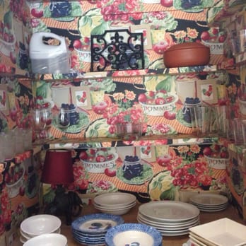 Rio Sierra River Resort - Plates, bowls, glasses, mixer...Panorama Room - Resorts Near Me - Three Rivers, California Rio Sierra River Resort - Plates, bowls, glasses, mixer...Panorama Room - Resorts Near Me - Three Rivers, California