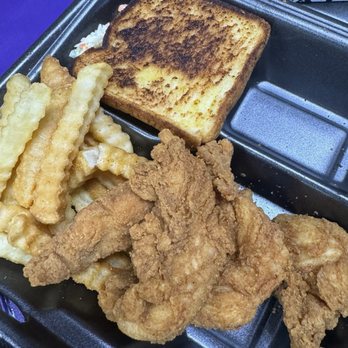 Zaxbys - Burnt toast with more doggy fries! And nasty chicken that was sooo dry and hard to chew and it was slimmy!!! - Fast Food Near Me - Greenville, Texas Zaxbys - Burnt toast with more doggy fries! And nasty chicken that was sooo dry and hard to chew and it was slimmy!!! - Fast Food Near Me - Greenville, Texas