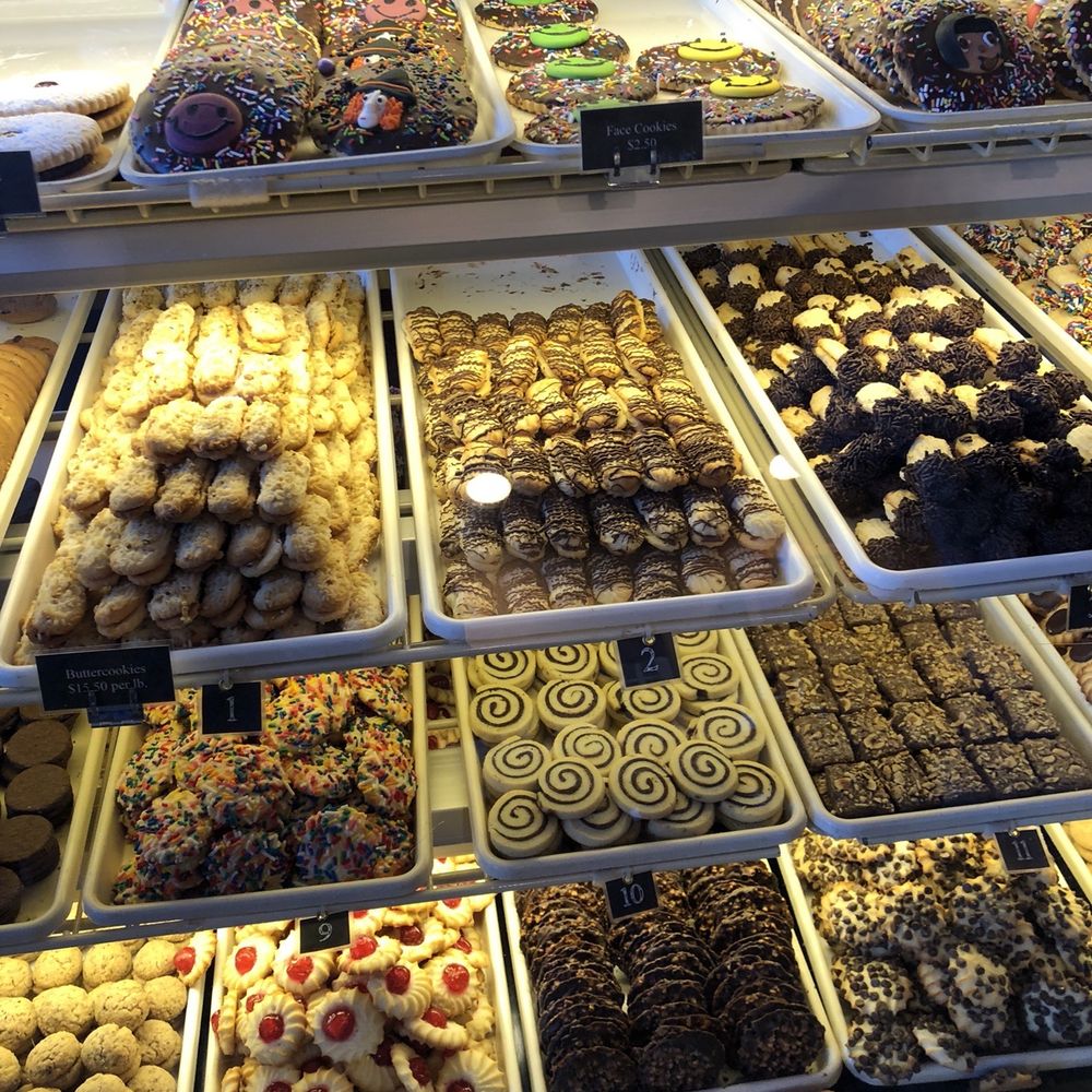 Lulu's Bakery - Bakeries Near Me - Fresh Meadows, New York