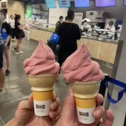 Strawberry Ice cream Strawberry Ice cream