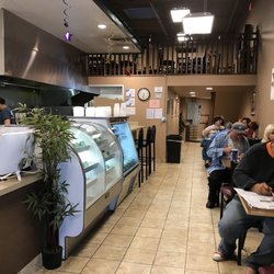 Cravings Gourmet Deli - Pretty good use of space for seating