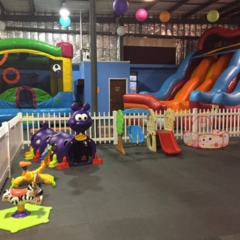 Bungalow Bounce - Featuring two of our many bounce houses, slides, obstacles, and toddler toys. - Kids Activities Near Me - Clayton, North Carolina Bungalow Bounce - Featuring two of our many bounce houses, slides, obstacles, and toddler toys. - Kids Activities Near Me - Clayton, North Carolina