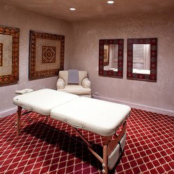 Rich Massage in Motion