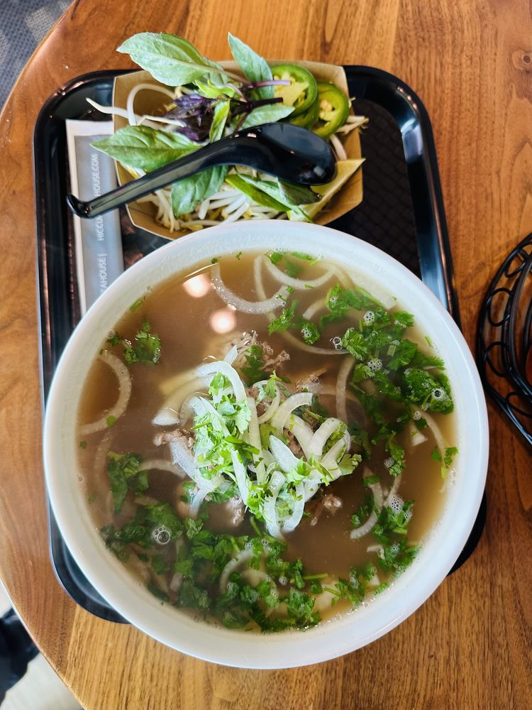 HICCUPS Updated October 2024 69 Photos & 44 Reviews 5751 E