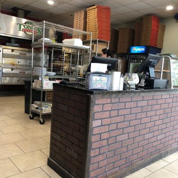 Tony's Pizza - Front counter - Pizza Near Me - Flagler Beach, Florida Tony's Pizza - Front counter - Pizza Near Me - Flagler Beach, Florida