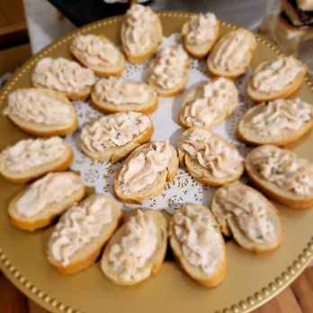 Bixio's Kitchen Catering - Caterers Near Me