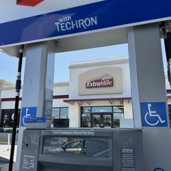 Chevron - Right off the freeway- zip in & out