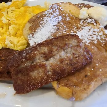 The Delectable Egg - French toast - Breakfast & Brunch Near Me - Greenwood Village, Colorado