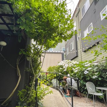 Red Arrow Coffee - Patio - Coffee & Tea Near Me - Seattle, Washington Red Arrow Coffee - Patio - Coffee & Tea Near Me - Seattle, Washington