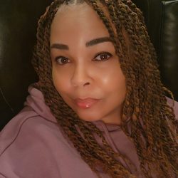 Lioness Reign - Senegalese twists....colors 27 and 30 mixed....Professional...comfortable atmosphere. Good parking. Glad I found her!