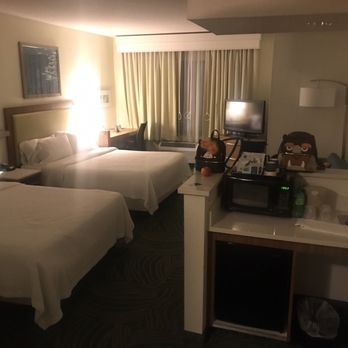SpringHill Suites by Marriott Phoenix Tempe/Airport - 2 queen bed room - Hotels Near Me - Tempe, Arizona SpringHill Suites by Marriott Phoenix Tempe/Airport - 2 queen bed room - Hotels Near Me - Tempe, Arizona