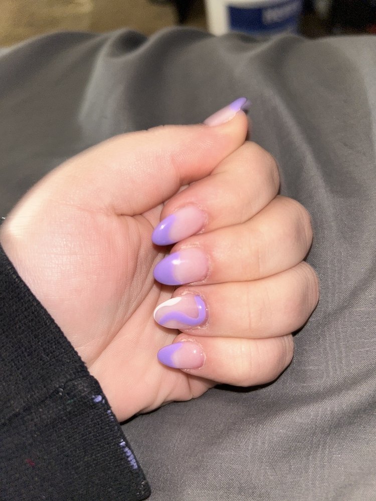 QUEEN NAILS Updated October 2024 15 Photos & 15 Reviews 250 E