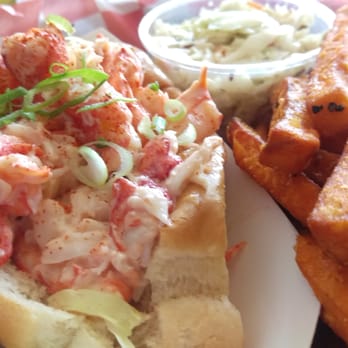 Red Hook Lobster Pound - Classic Maine Lobster Roll - Seafood Near Me - Brooklyn, New York Red Hook Lobster Pound - Classic Maine Lobster Roll - Seafood Near Me - Brooklyn, New York